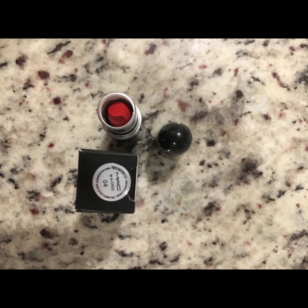 Women’s matte lipstick